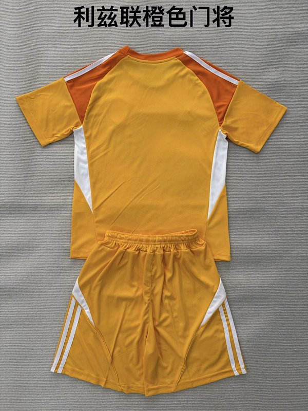 Adults And Youth Leeds United Goalkeeper Soccer Uniform 25 26