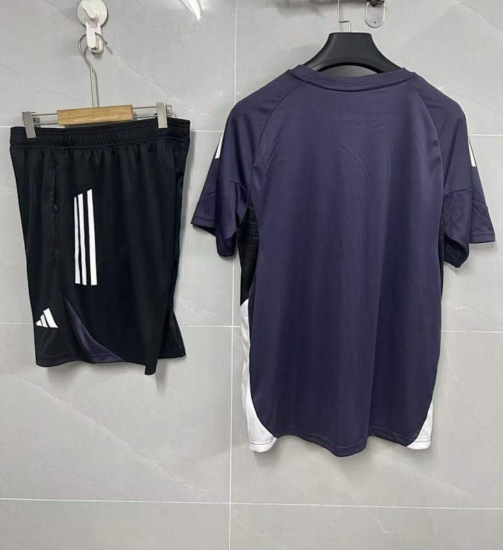 Man United Training Soccer Suit 25 26